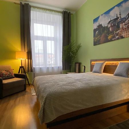Lublinbnb - Exclusive Family Apartment ------ In The Heart Of Lublin -------------------------------- Bedroom & Living Room & Kitchen Exterior foto