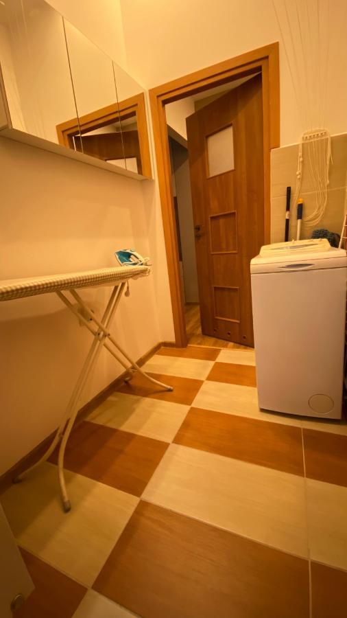 Lublinbnb - Exclusive Family Apartment ------ In The Heart Of Lublin -------------------------------- Bedroom & Living Room & Kitchen Exterior foto